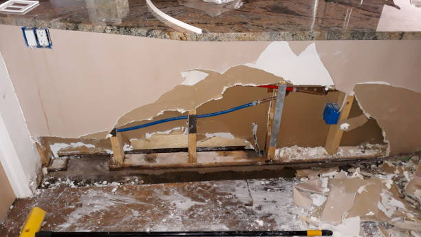 Best Carpet water damage restoration  in Winton, CA